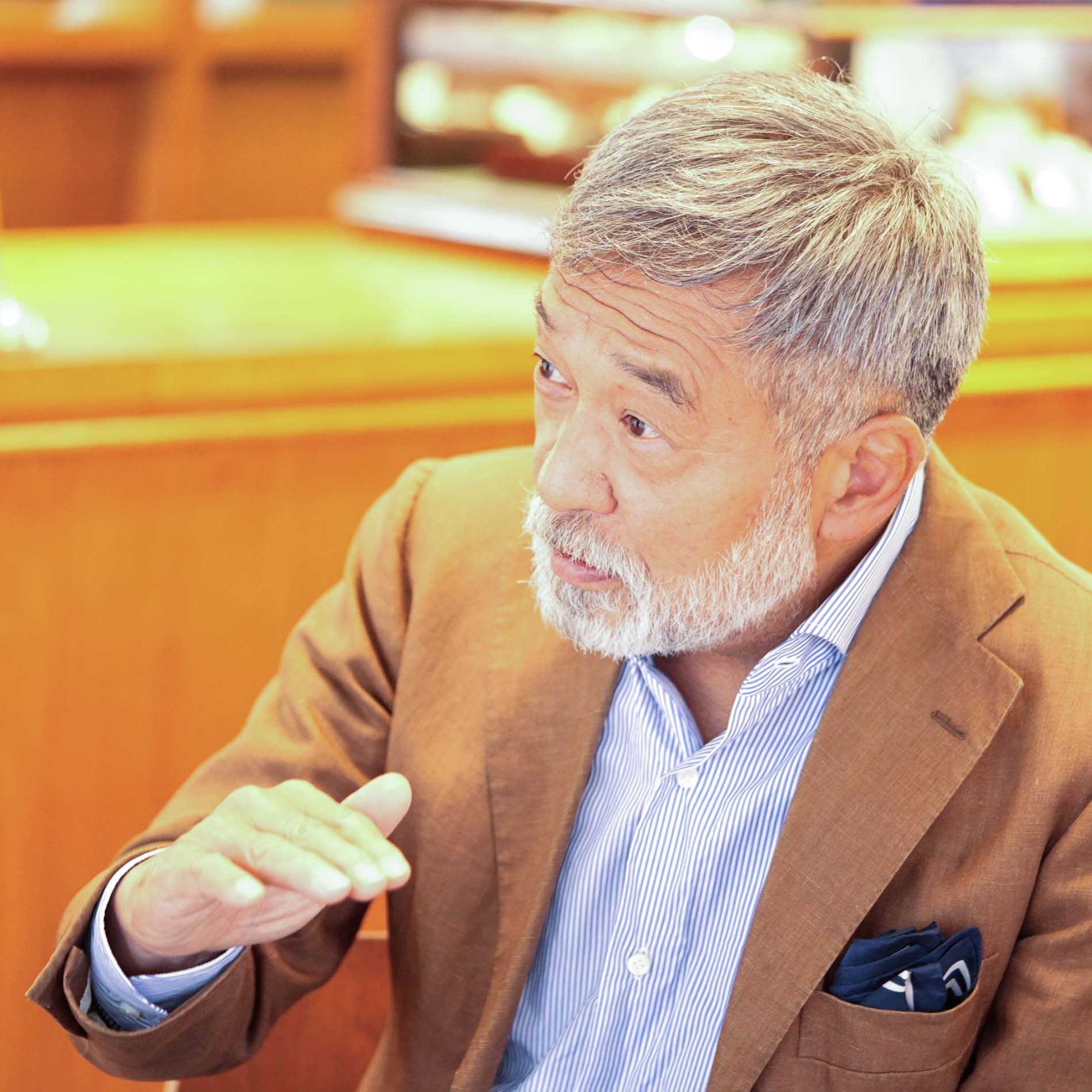 Dialog | Legendary Vintage Watch Dealer Mr. Kawase