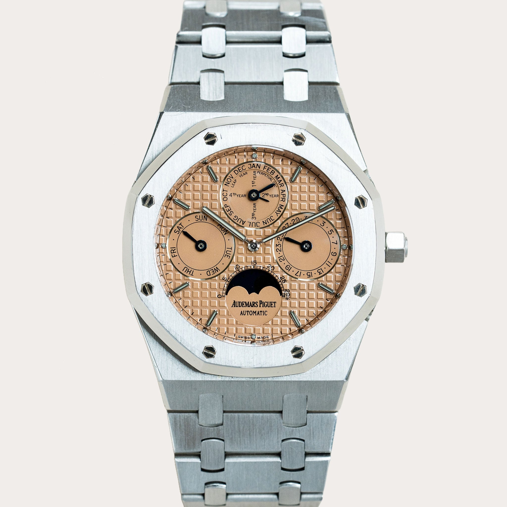 Audemars Piguet Royal Oak Perpetual Calendar ref.25820 in Platinum, Salmon Dial