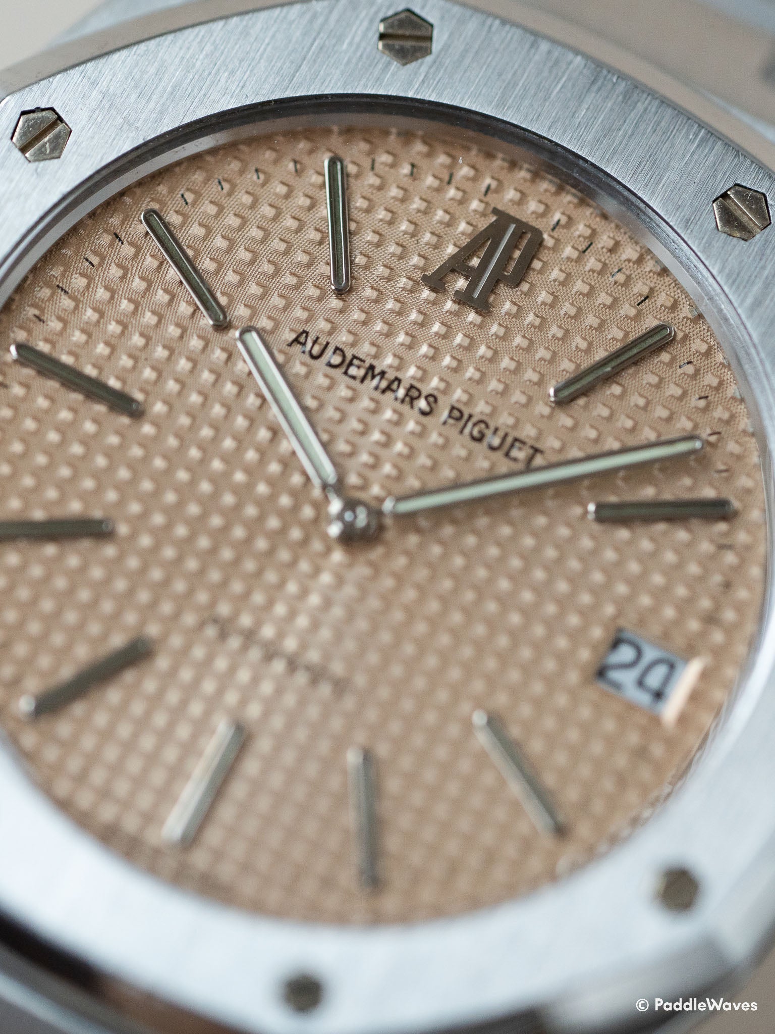 Detail of Audemars Piguet Royal Oak ref.14802ST ,SalmonDial