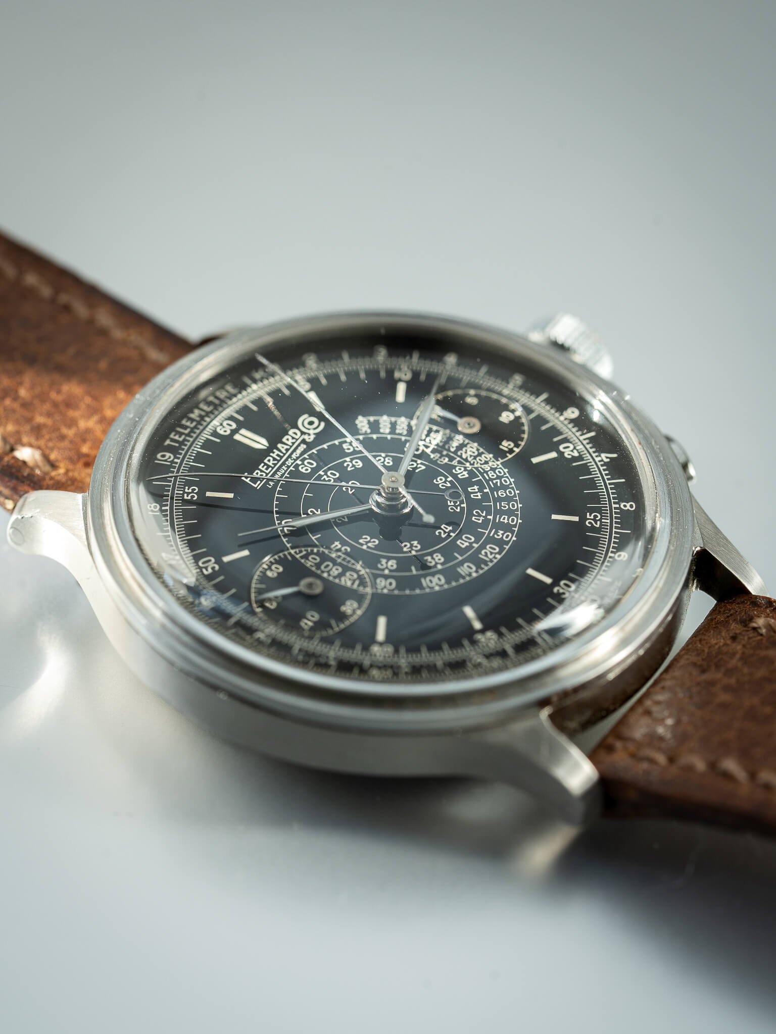Sideview of Eberhard Split Seconds Chronograph,Black Dial