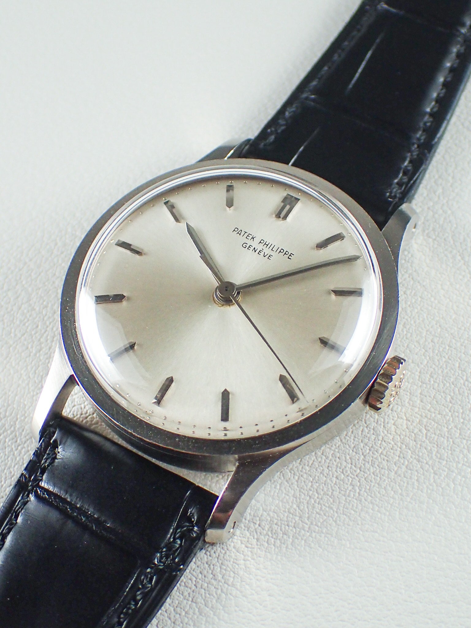 Detail of Patek Philippe Calatrava ref.570 in White Gold