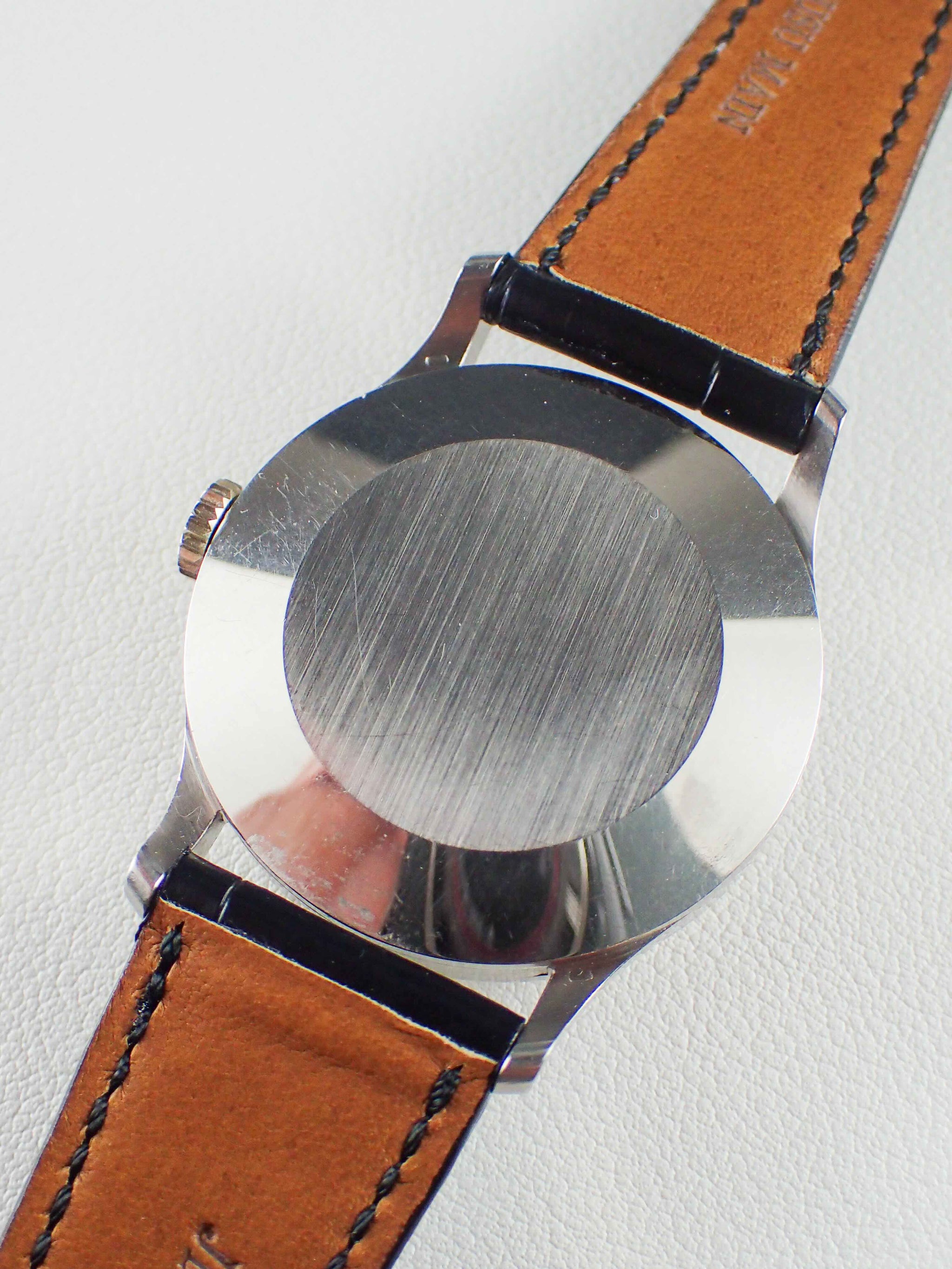 Case back of Patek Philippe Calatrava ref.96 in Rose Gold