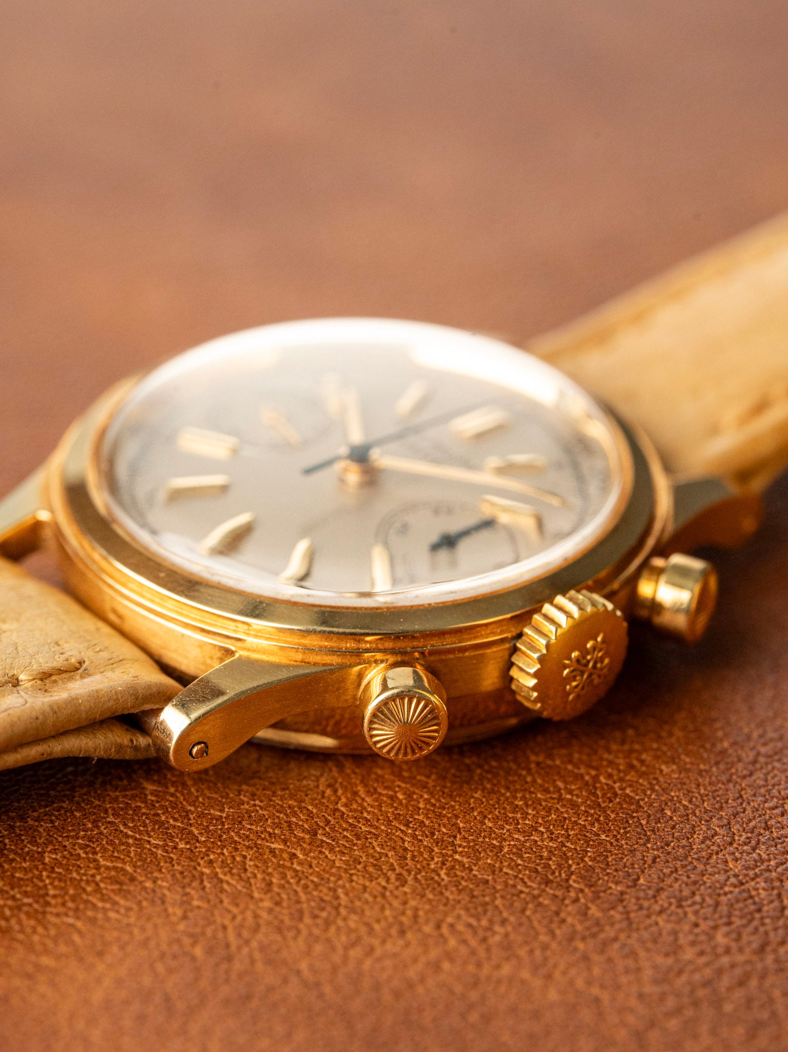 side view of Patek Philippe 1463