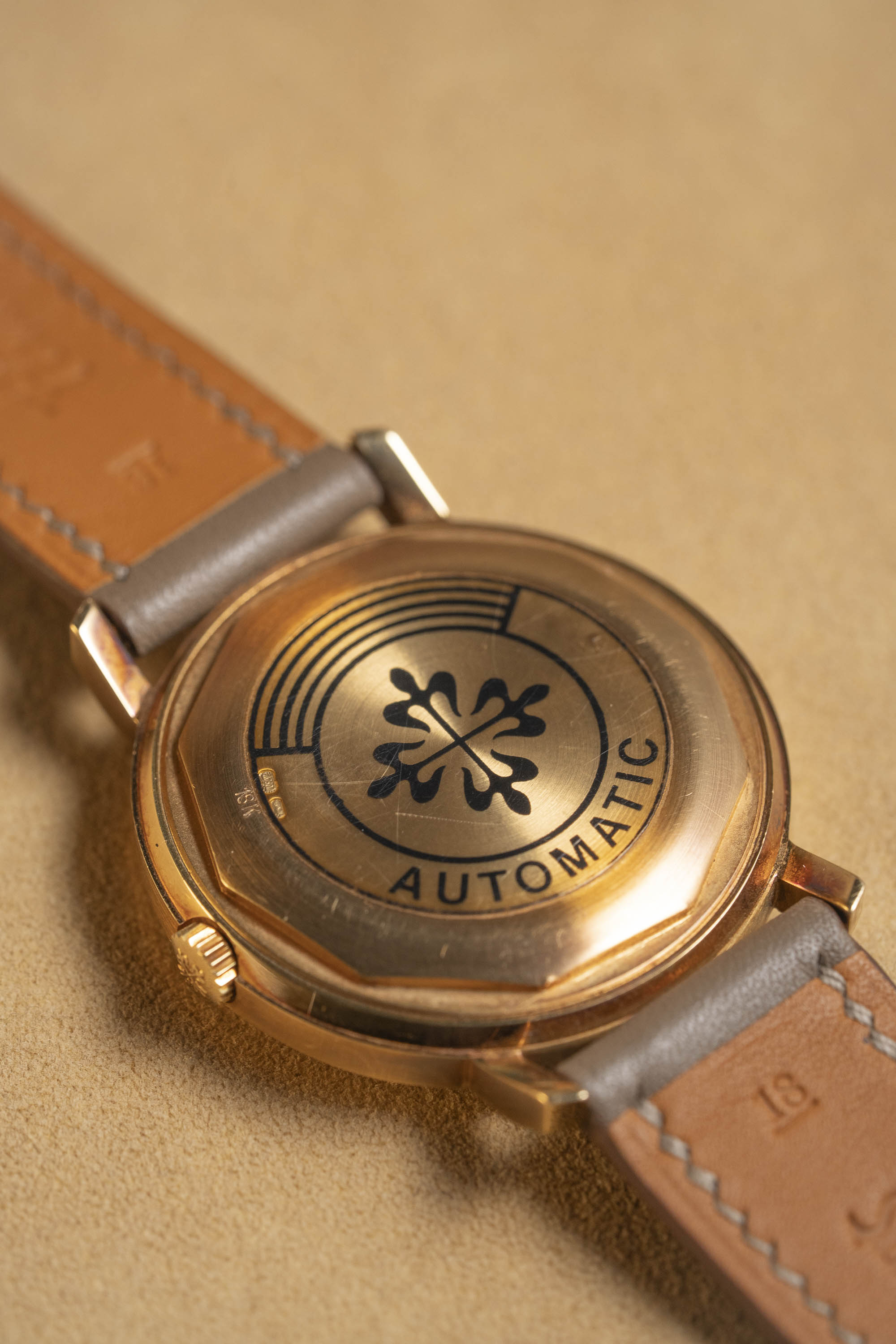 Caseback of Patek Philippe 3445 