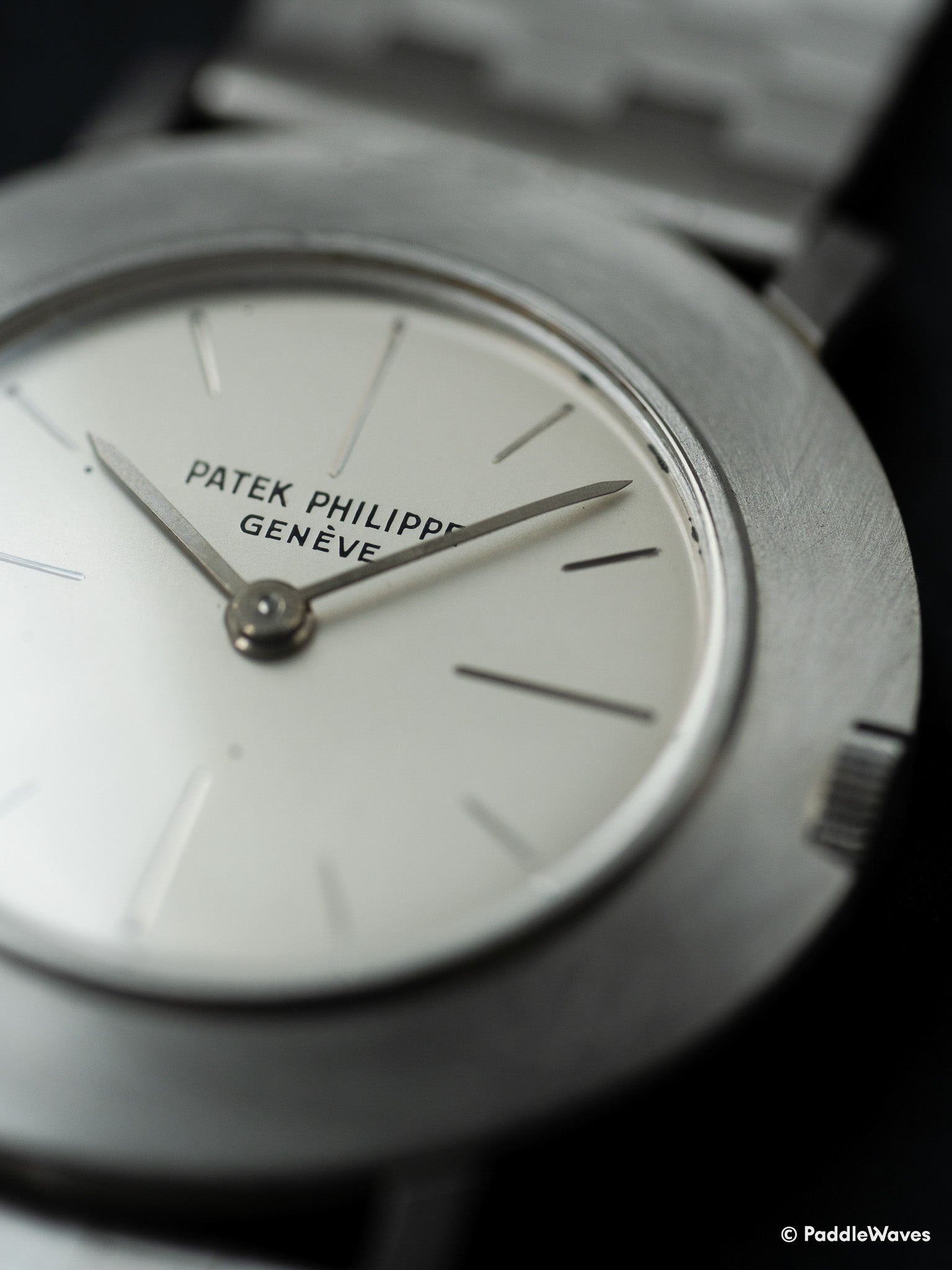 Detail of Patek Philippe Disco Volante ref.2594 in Platinum