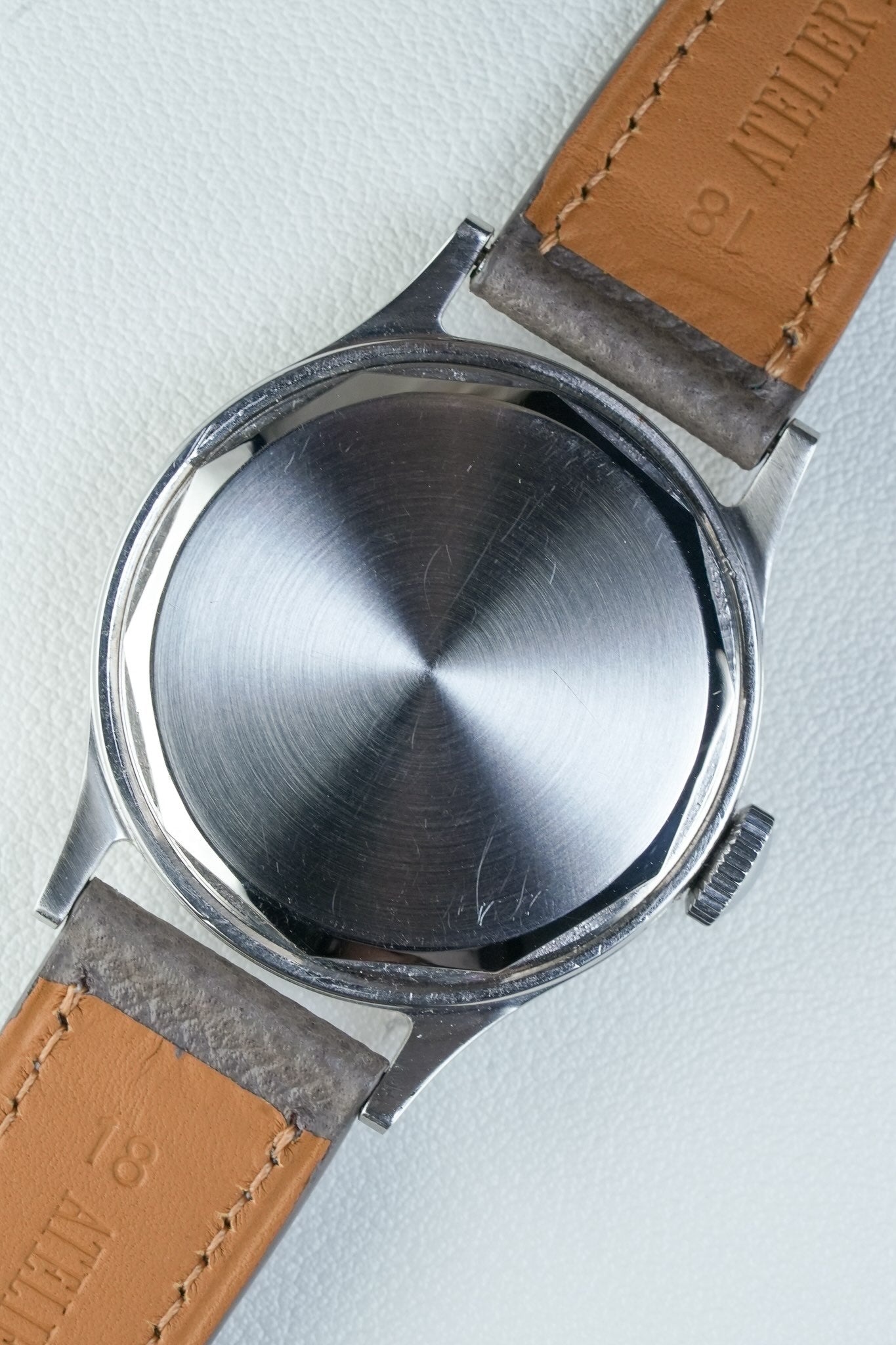 the case back of Patek Philippe 565 vintage watch