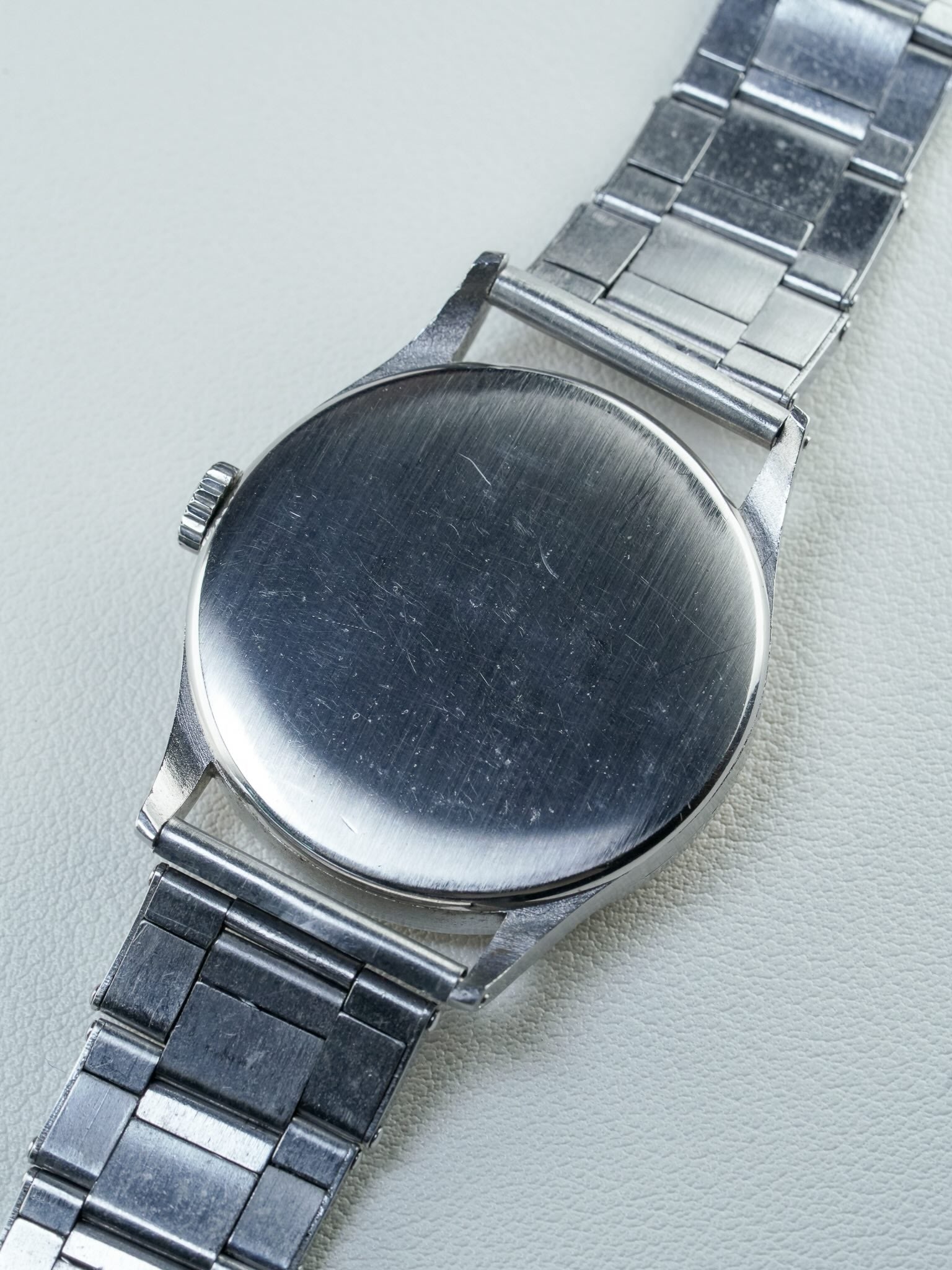 Case back of Patek Philippe ref.570 Hausmann 