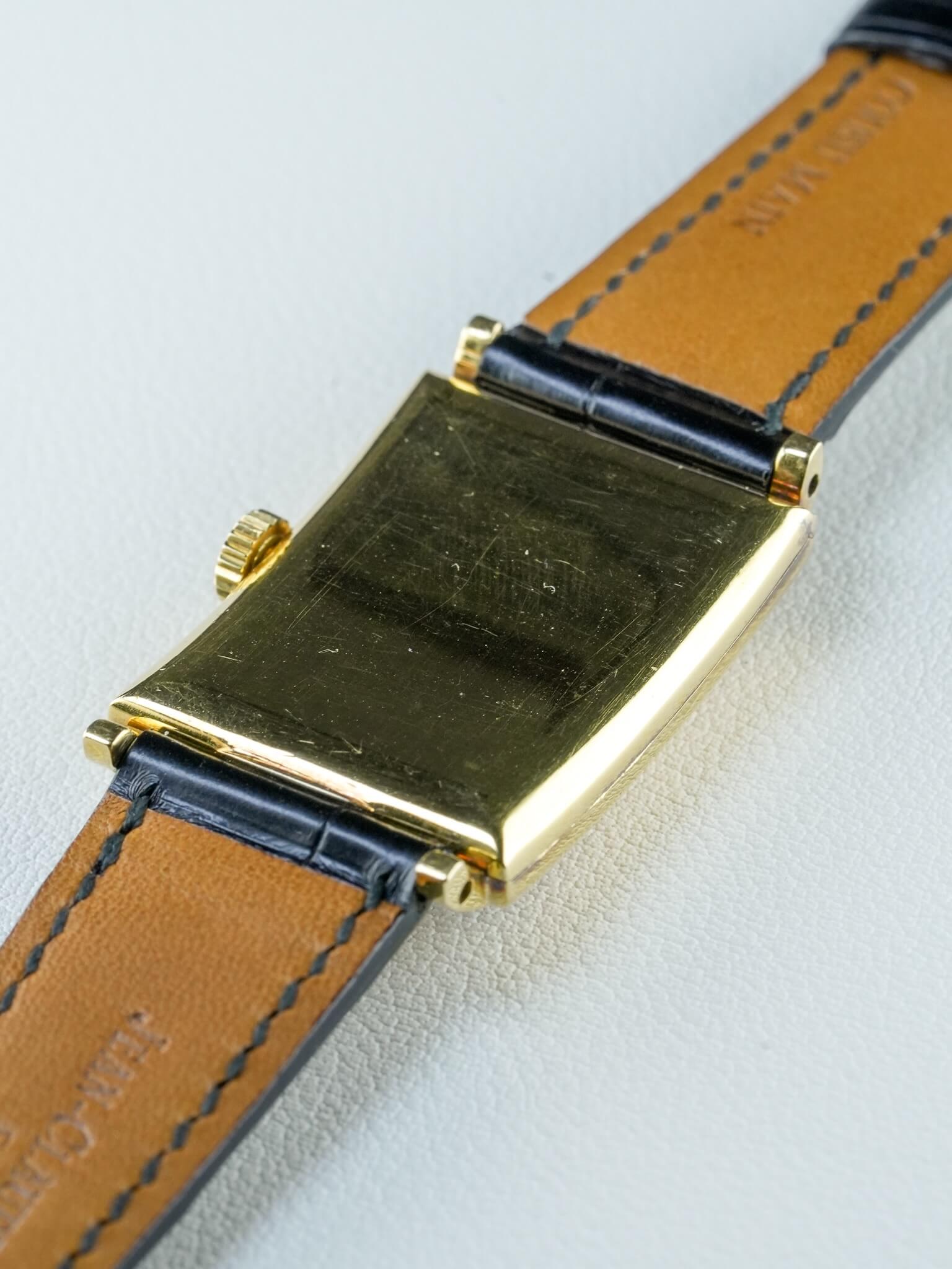 Case back of Petak Philippe Square Enamel indexes