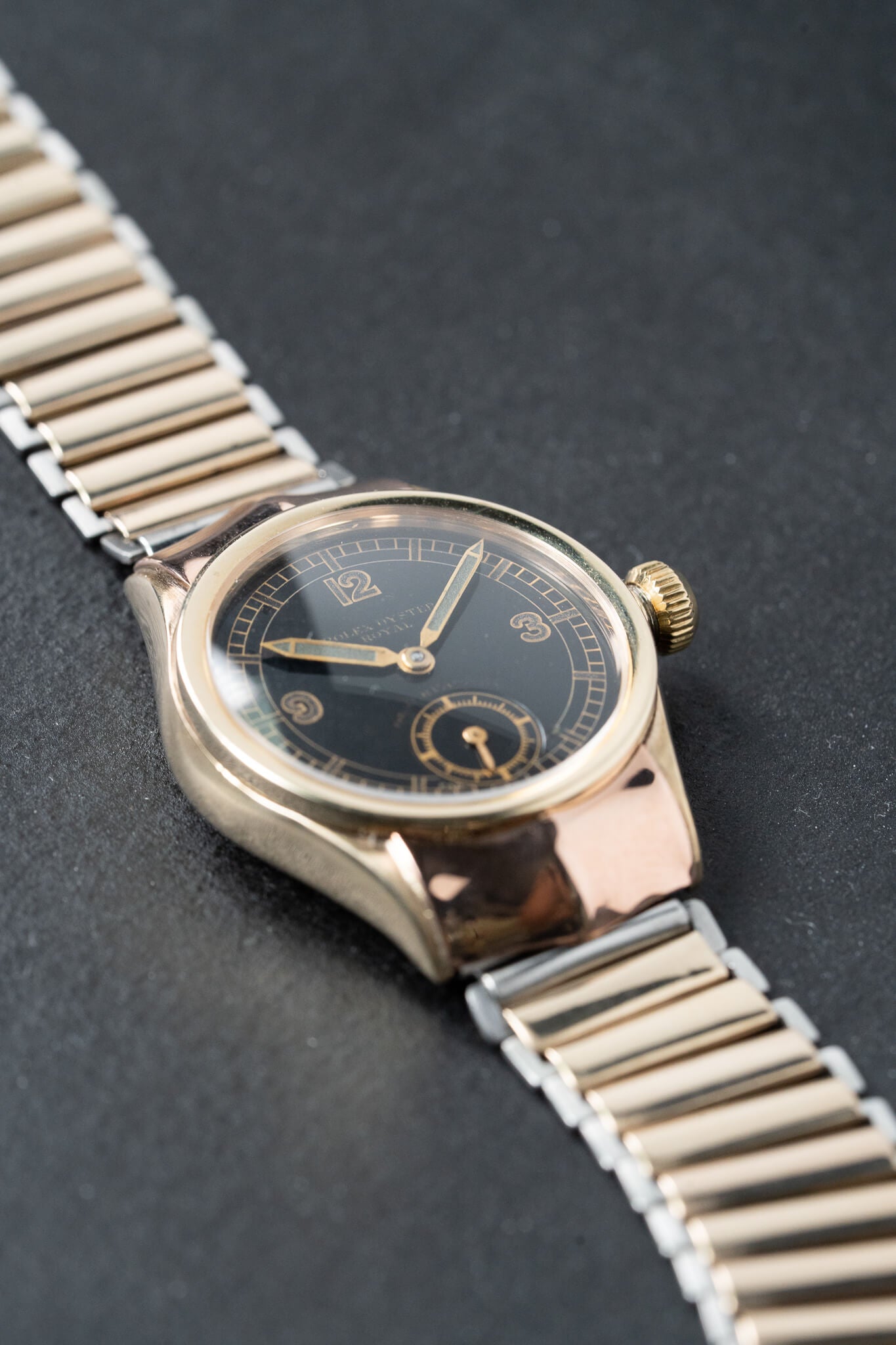 Sideview of Rolex Bubbleback ref.3270
