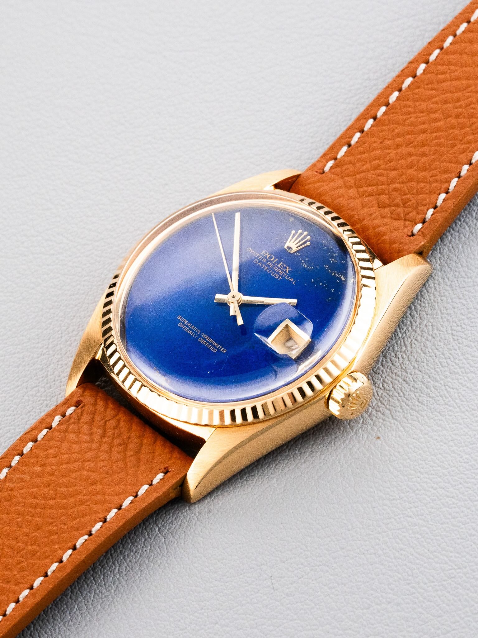 Side View of Rolex Datejust 1601/8 Lapis Lazuli Dial